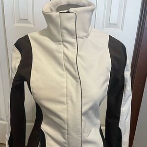 Predator Womens Brown/Ivory Softshell Small Jacket